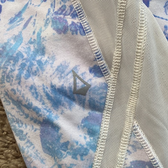 ivivva leggings - Picture 3 of 3